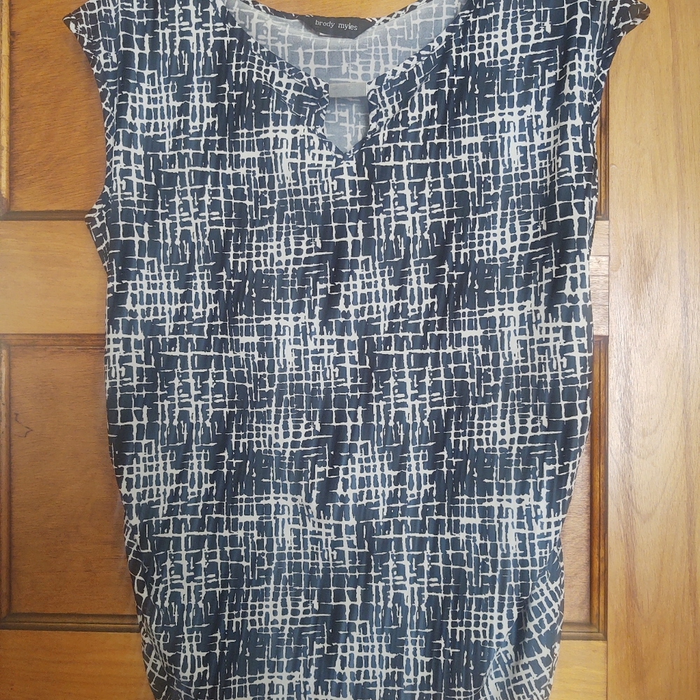 🖤🤍Black + White Brody Myles Top🤍🖤